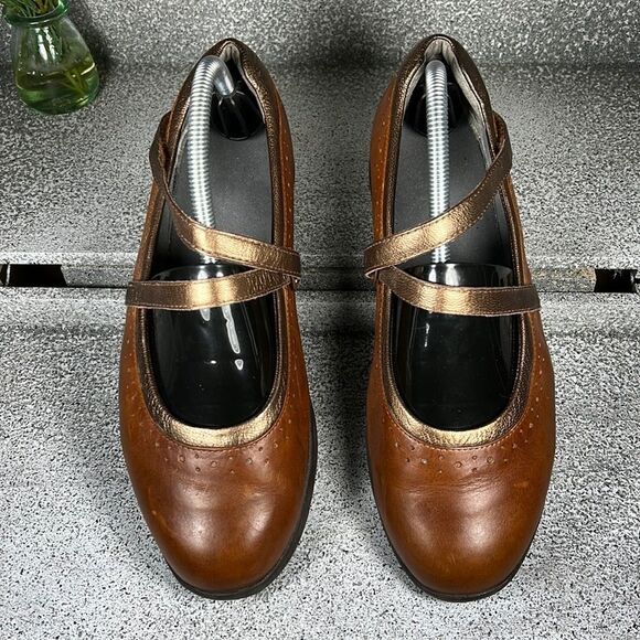 Aravon Vibram Leather Shoes Flats Sandals Outdoor Hiking Lucie Mary Jane 8 - Picture 3 of 7